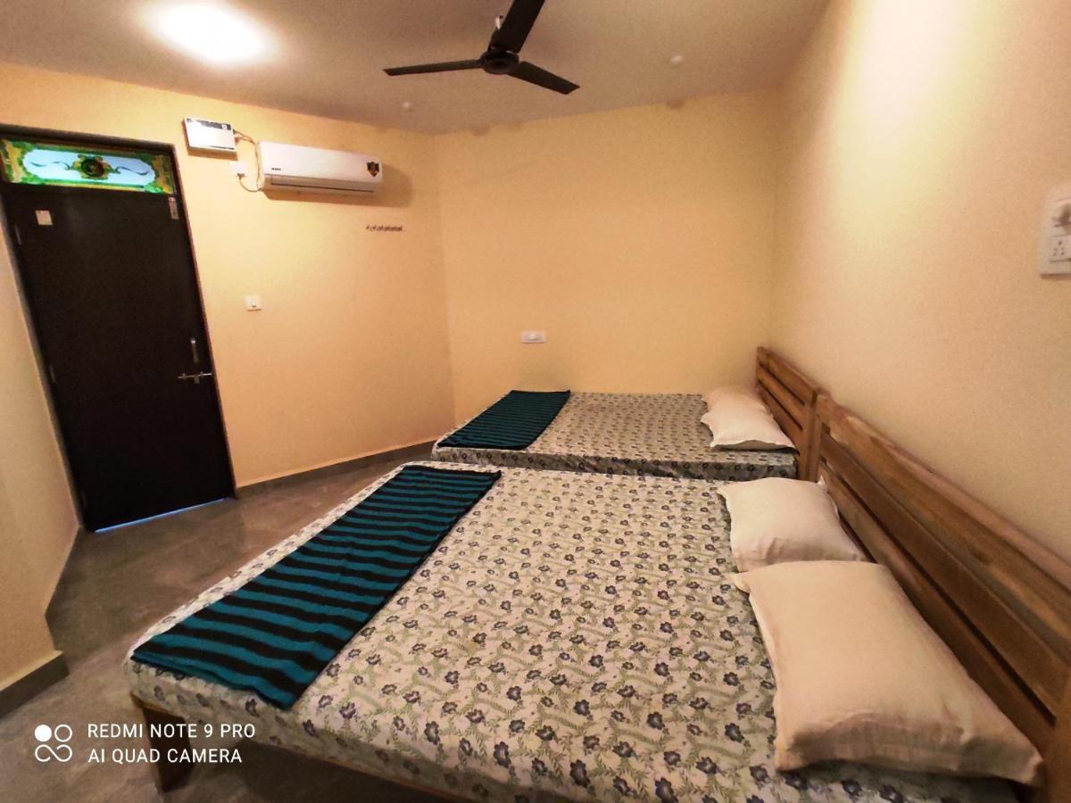 Godwill Kimo Guest House Seraulim Márgáo Kültér fotó